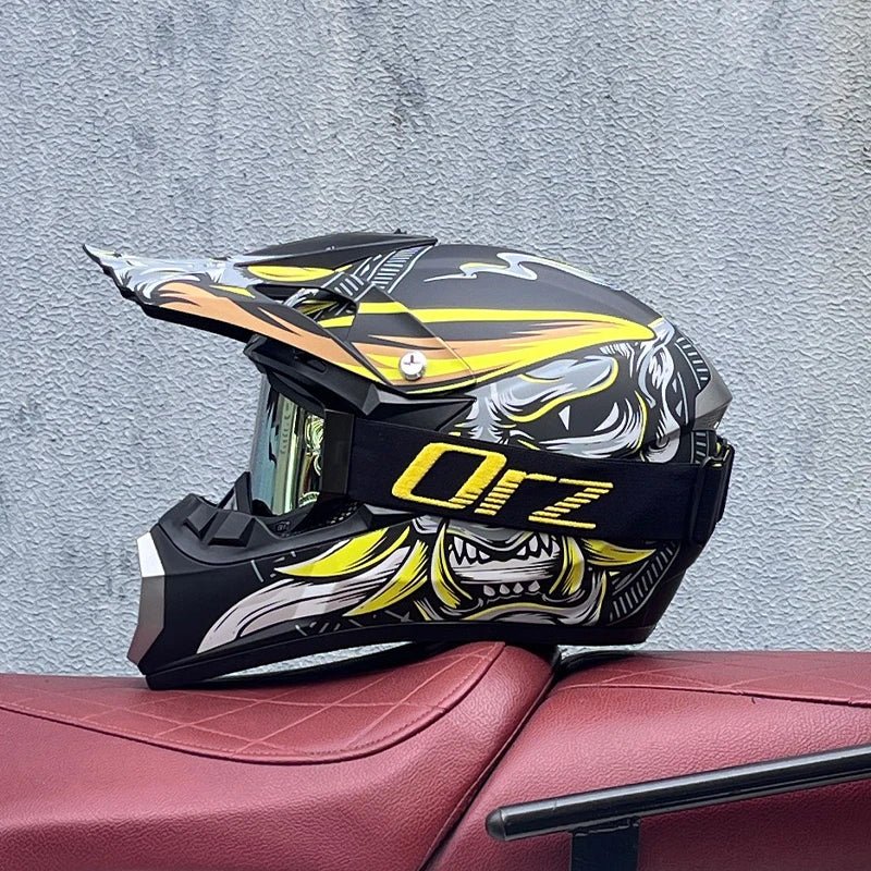 ORZ - 126 Lightweight Motocross Helmet - MoToPLY XHYL156MoToPLY XSORZ - 126 Lightweight Motocross Helmet